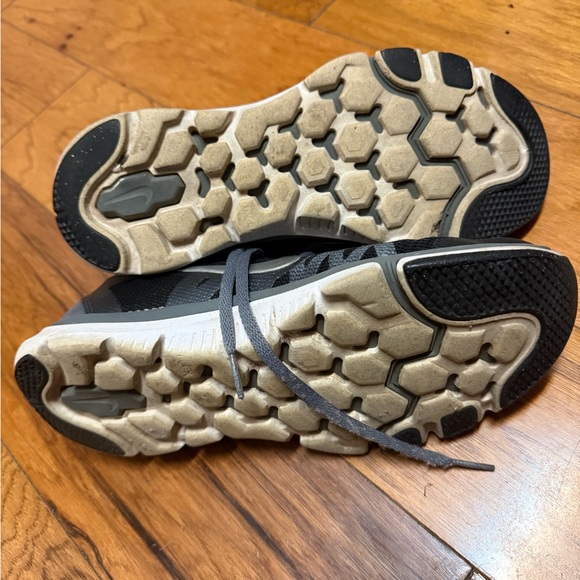 Nike running shoes - Picture 4 of 4